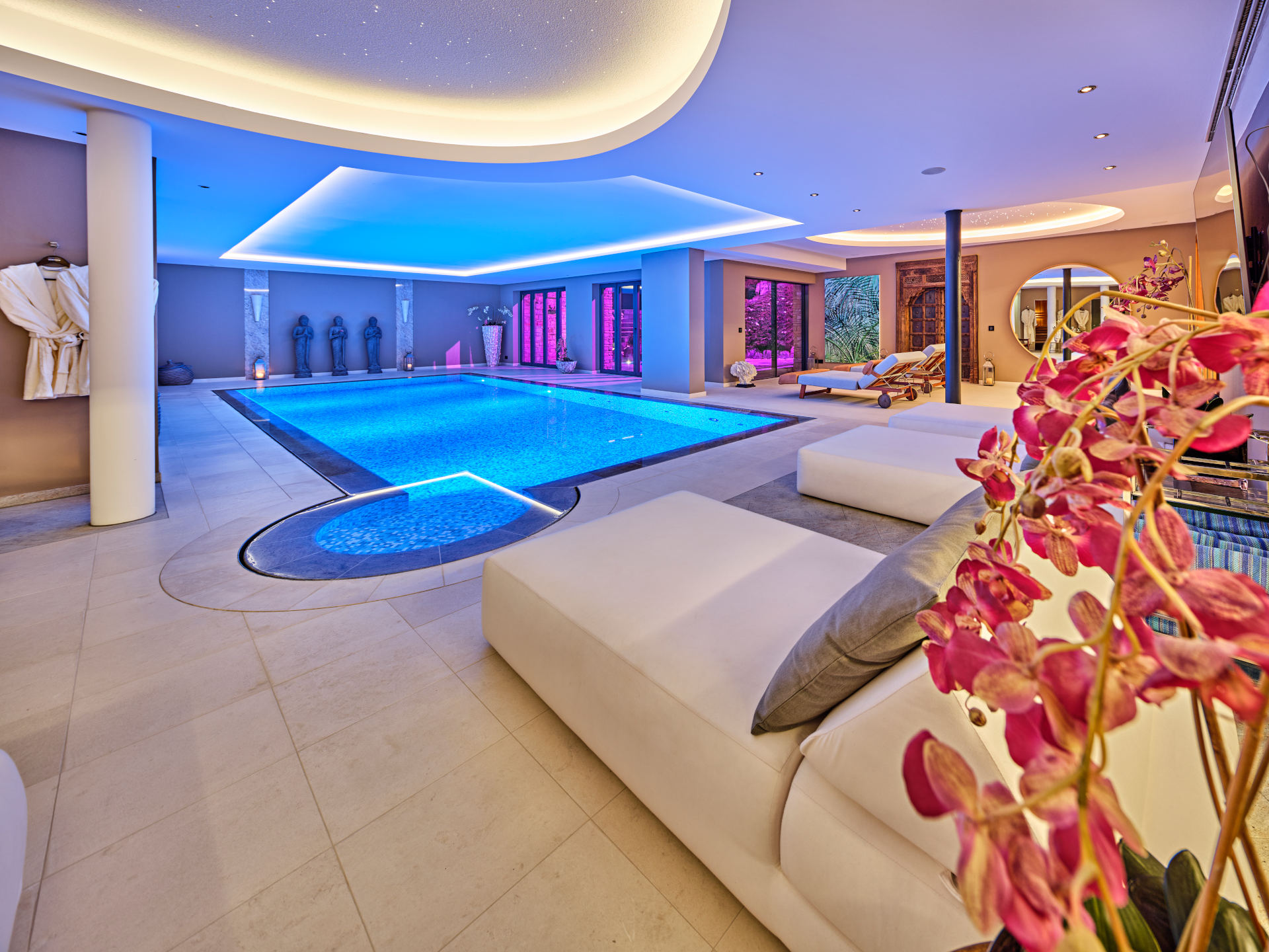 استرخاء المنتجع الصحي + المسبح