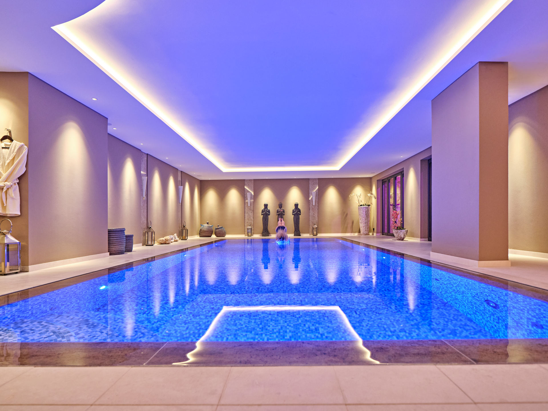 منظر المسبح 2